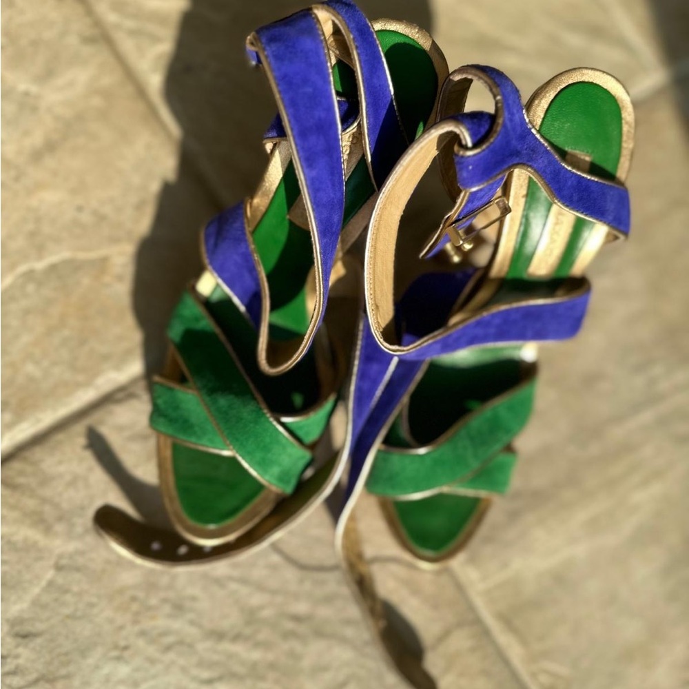 BCBGMaxAzria Green and Blue Sandals with Strappy Design